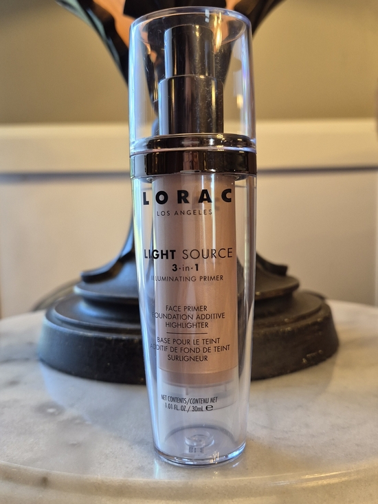 LORAC Other - LORAC Light Source Illuminating Primer — Champagne Beige Glow